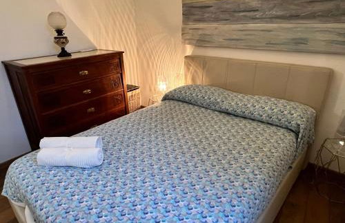 donna serena Aci Castello - Photo 26