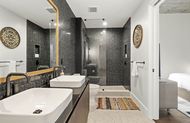 Luxury Downtown High Rise - Foto 24