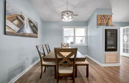 Surf City Serene Waterfront Vacation Home - Foto 26