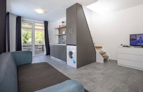 Villa Baras garden - house with pool - Photo 15