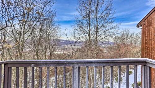 Inviting Vernon Twp Condo with Private Balcony! - Foto 3