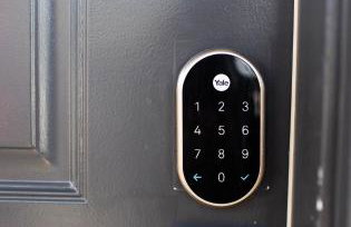 Entire house New Reno w AC Pet friendly gated back - Foto 32