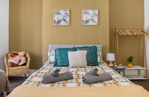 Spacious 3 Bed Flat-Free Parking-by Holiday Homes - Foto 14