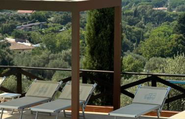 Madonna Del Poggio CAV - Apartments - Photo 18