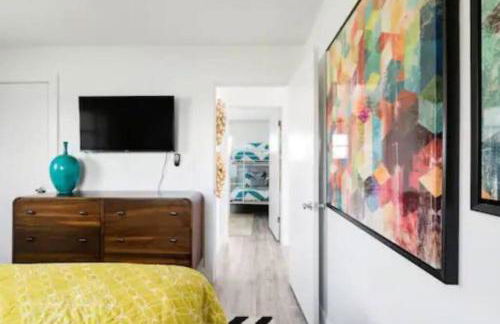 Beach House with Huge Deck and Great Views - Photo 17