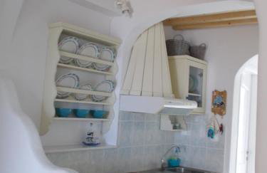 Dimitra's Sea-Crafts Boutique Studios - Photo 16