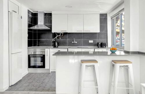 Bright Algés Apartment by Lisbeyond - Foto 9