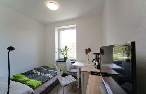 Preiswertes modernes Gästezimmer mit komfortablem Bad - Foto 5