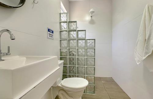 Sítio com Churrasqueira, Piscina, Lago e Natureza - Foto 32