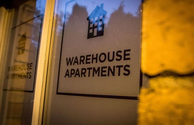 Warehouse Apartment-1 King Bed, Sleeps 2 - Foto 16