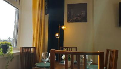 OG Stays VI- Free Wifi, Free Parking, 5mins walk to city center - Foto 5