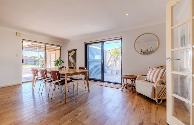 Morning Light Beach House - Photo 13