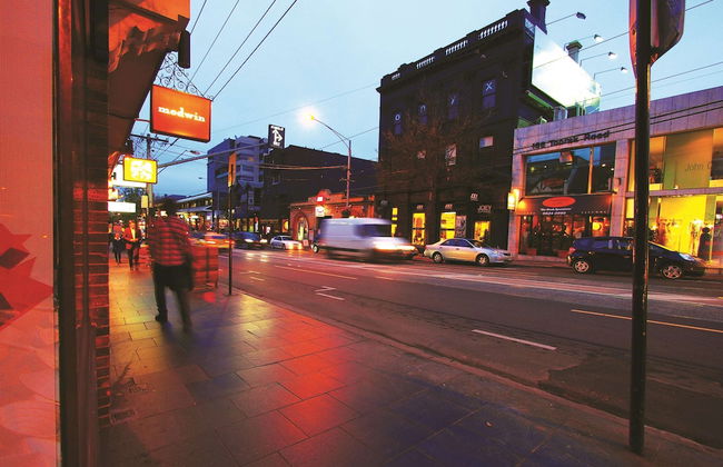 Oaks Melbourne South Yarra Suites - Photo 44