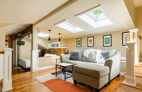 The Arts & Crafts House with Skylights, Deck, Jetted Bathtub - Foto 28