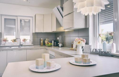 Top Villa mit privatem Pool, WLAN, Sonnenliegen, Terrasse und eigenem Grillbereich - Foto 9