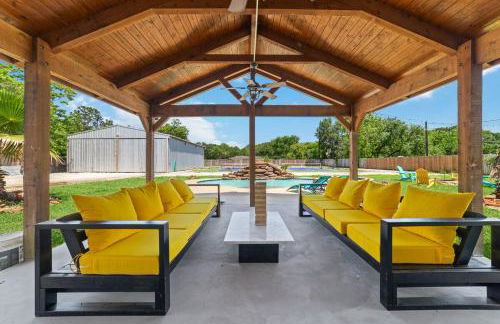 Pickleball-Basketball Oasis-Pool & Spacious Home - Photo 58