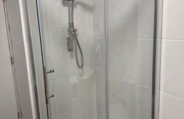 Ground Floor Beachside Apartment - Photo 8