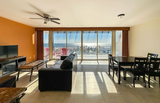 Poolside Family Retreat 2BR Condo - Foto 4