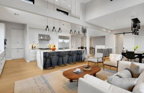 4BR 4BA Modern Lakefront Lodge - Foto 6