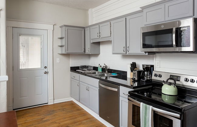 Fully renovated 4BR Bardstown / Highlands! - Photo 13