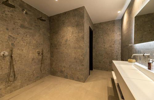 Scylla Concept Suites - Photo 20
