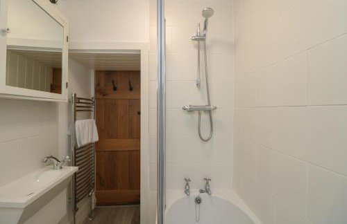 Bumblebee Cottage - Foto 26