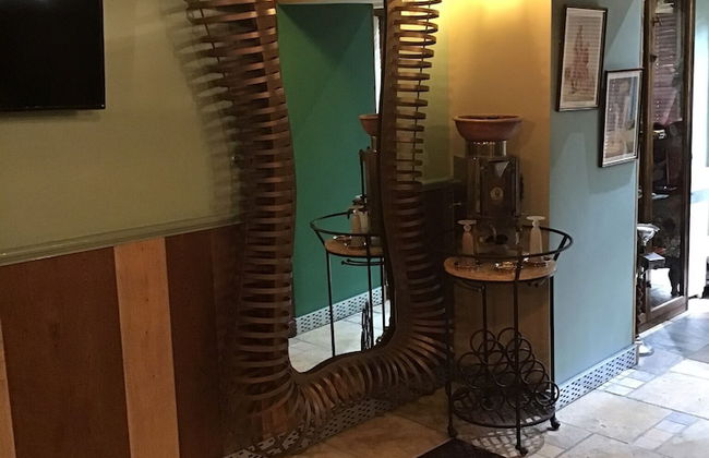 1940s Riverside Apartment - Foto 8