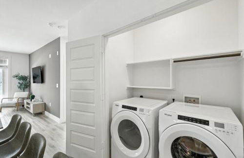 95 Luxury 2B2B Condo DT Fort Worth, Resort Style Pool & Gym, Golf Simulator, 7M to Dickies Stadium, 15M to AT&T stadium - Foto 3