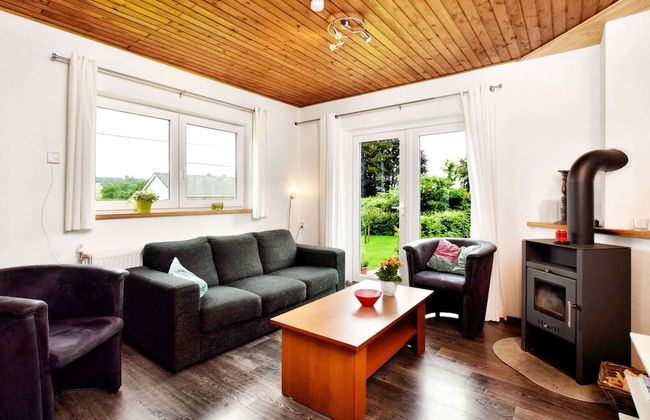 Charming Holiday Home in Gouvy with Hot Tub - Photo 12