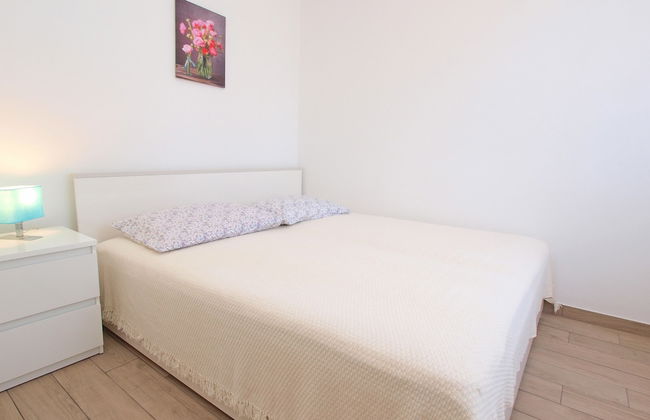 Apartment 1366 - Photo 10