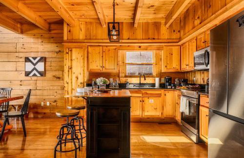 Splashtacular: Indoor Pool~Gorgeous Views~HotTub~GameRoom~Resort - Photo 31