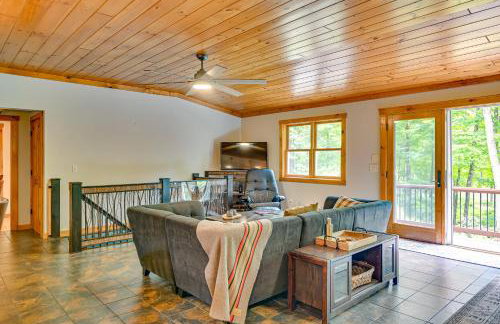 Thendara Cabin on Moose River with Game Room! - Foto 5