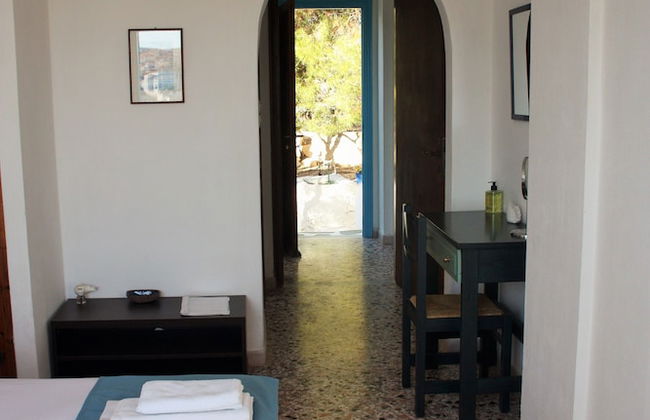 Meltemi Studios and Apartments - Foto 4