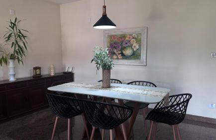 Casa com Piscina no Centro - 13 pessoas - Churrasqueira - Elegante - Foto 47