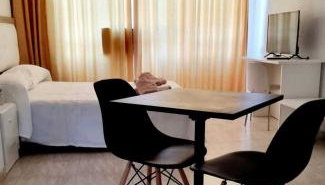 Pequeño estudio frente al mar, piscina y parking - Foto 4