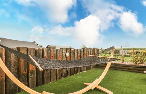 Sea Scape - Photo 31