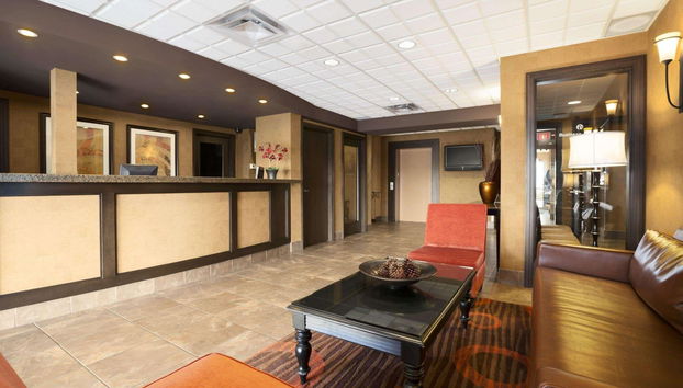 Ramada by Wyndham Surrey/Langley - Foto 2