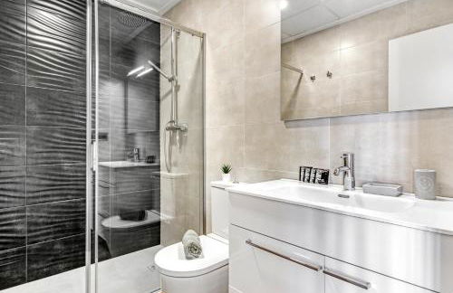 Horizon Blue I Private Pool Luxe I Free Parking I 3BR - Foto 15