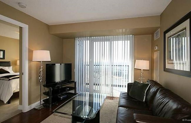 NAPA Furnished Suites Square One - Photo 15