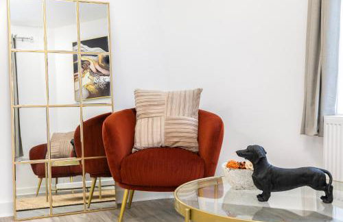 Modern Flat with Parking, 5 Mins to Tube - Photo 6