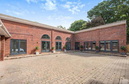 The Cottage - Photo 2