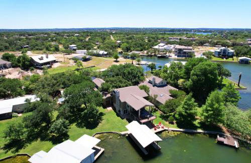 Luxurious Retreat on Lake LBJ Pool, Hot Tub, Dock - Foto 36