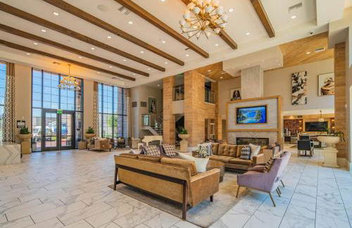 Spacious 2BR Uptown Biltmore Gym Pool Parking WD - Foto 19