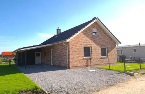 Haus KüstenBrise - Urlaub mit Hund an der Küste mit eigenen Garten, Sauna und gemütlichen Kaminfeuer - Foto 4