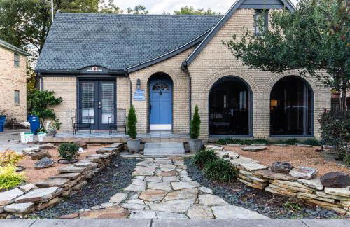 Lower Greenville Estate - Photo 1