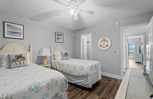 Siesta Paradise - Steps to Beach & Village - Pool - Photo 44