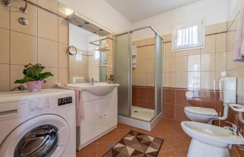 Amazing Home In Nedescina With Wifi - Foto 23