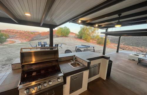 Winery Getaway with Spa and Amazing Hilltop View - Foto 42