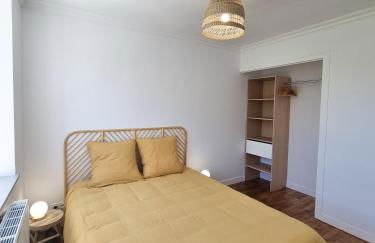 Maison familiale - 10pers - 3 étoiles - lumineuse et cosy - draps et serviettes inclus - parking - La Torche 9 min - Foto 17