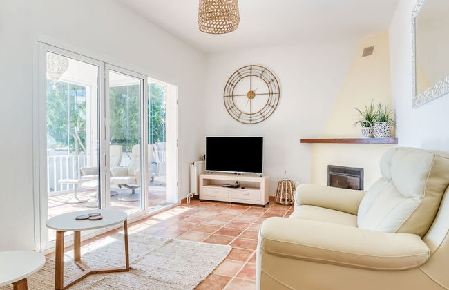 Charming Villa With Private Swimming Pool Near the Sea - Foto 8